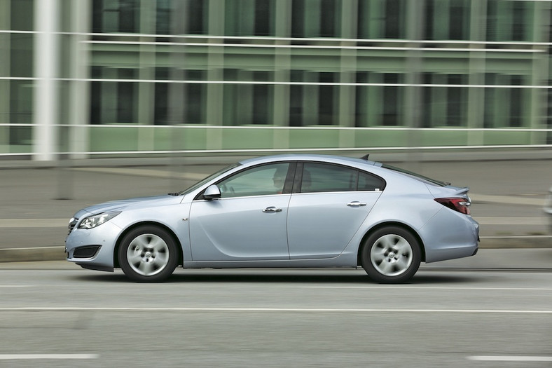 Opel Insignia kontra Hyundai i40
