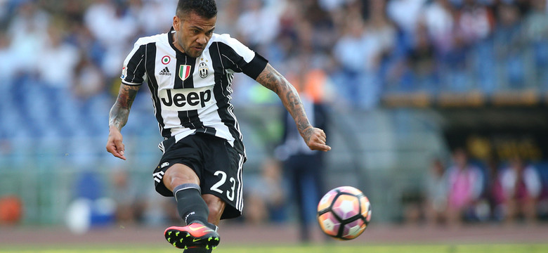 Liga włoska: Juventus stracił swoją gwiazdę. Dani Alves ma złamaną nogę