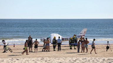 Samolot awaryjnie lądował na plaży. Dwie osoby nie żyją