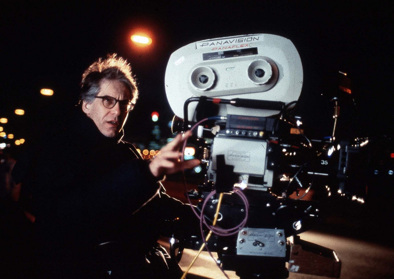 David Cronenberg na planie filmu "Crash. Niebezpieczne pożądanie"
