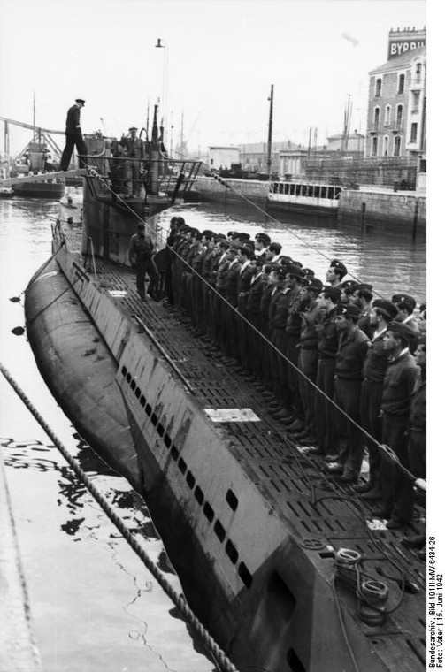 Baza łodzi podwodnych w Saint-Nazaire, 1942 r.