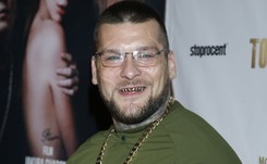 'Chora jazda'. Popek nie czuje się odpowiedzialny za fankę, która wytatuowała sobie oczy i traci wzrok