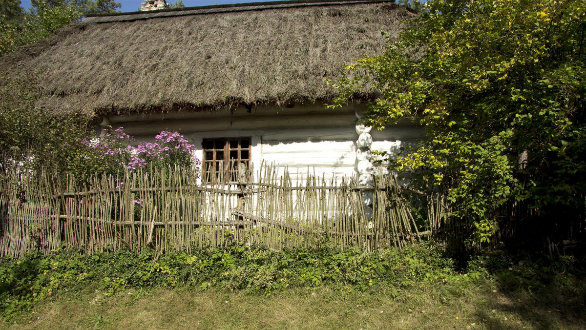 Mariusz Masny będzie pełnił obowiązki dyrektora Muzeum Wsi Kieleckiej. Taką decyzję podjął zarząd województwa świętokrzyskiego. Roszady na stanowisku szefa tej instytucji to efekt zarzutów, jakie na początku października usłyszał dotychczasowy dyrektor muzeum Janusz K.