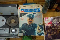 Quiz wiedzy o życiu w czasach PRL. Dla urodzonych w tamtej epoce, to będzie przyjemna powtórka z przeszłości