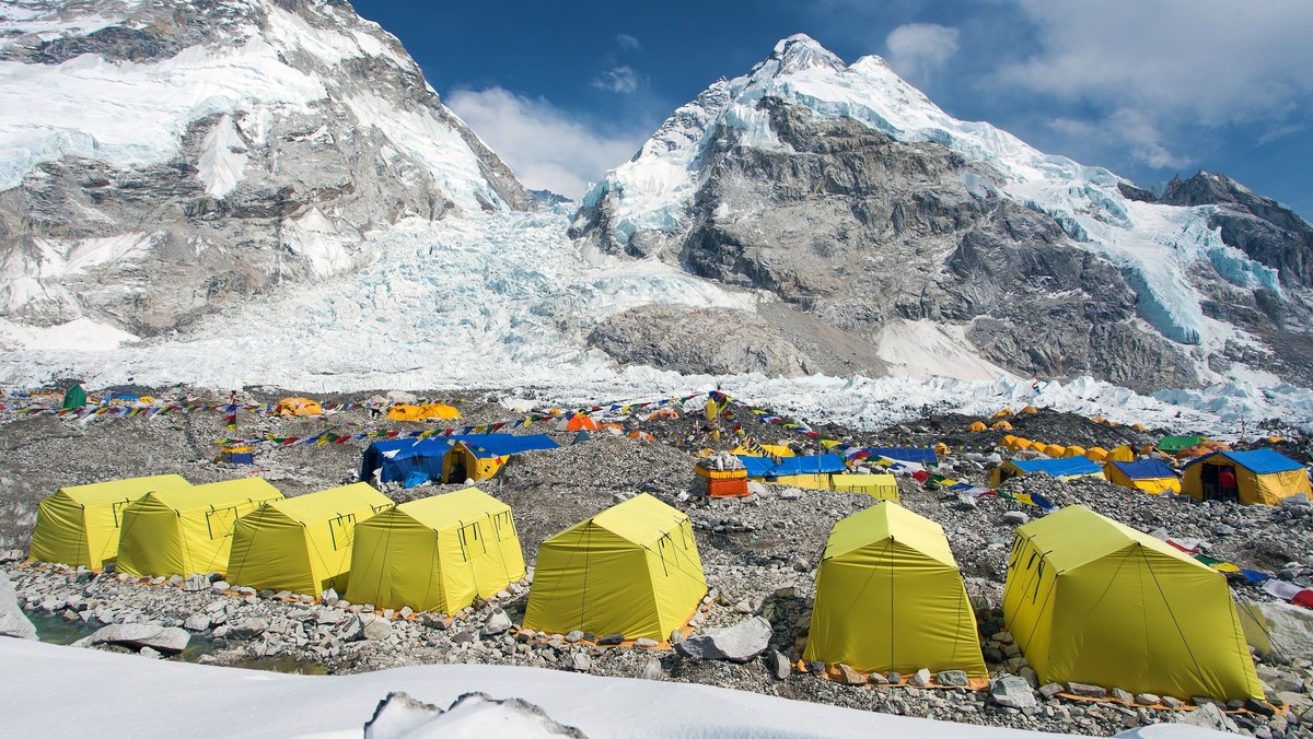 Promocja na wejście na Mount Everest. Turyści zapłacą 45 tys. dol.