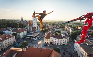Takiego cyrku w mieście jeszcze nie widzieliście!