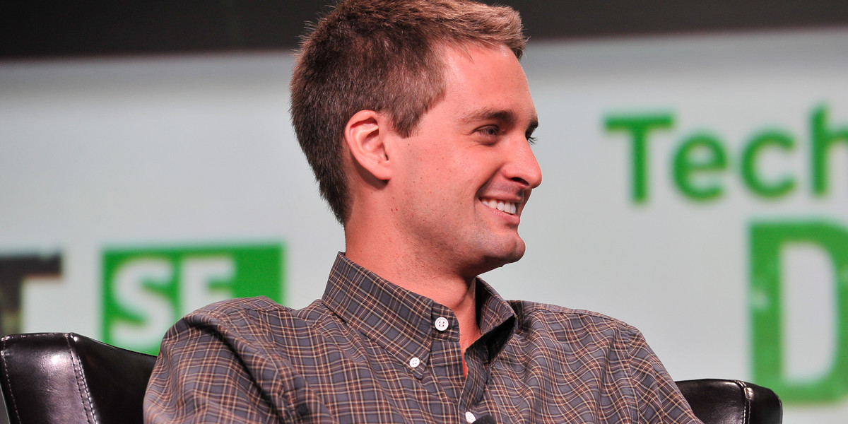 Snapchat aims to raise $4 billion when it IPOs next year