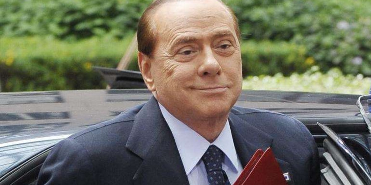 Berlusconi wraca do futbolu