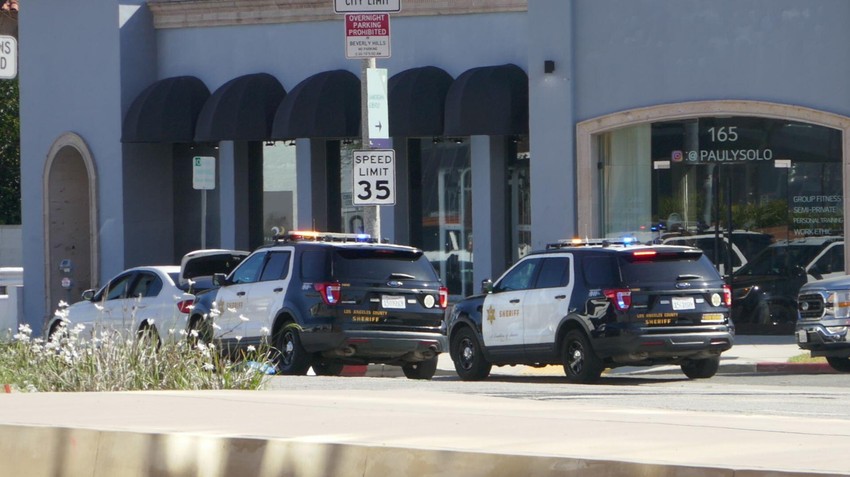 Američka policija, ilustracija