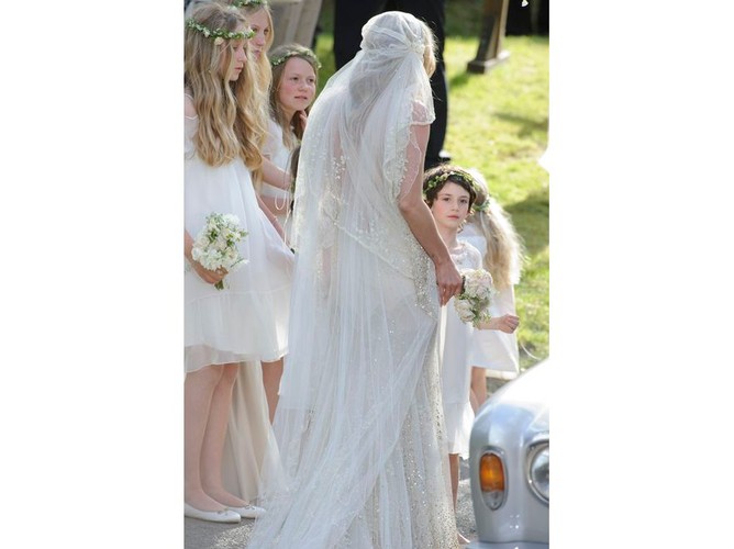 Topmodelka wzięła ślub! Oto ślubne zdjęcia Kate Moss