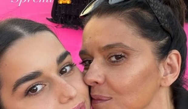 Milica Mitrović sa ćerkom Andreom