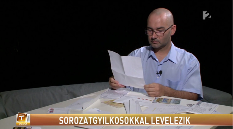 Tóth Árpád fordító sorozatgyilkosokkal levelezik. Fotó: TV2/Tények