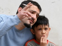 Synowie palących ojców są bardziej narażeni na uzależnienia i zaburzenia pamięci