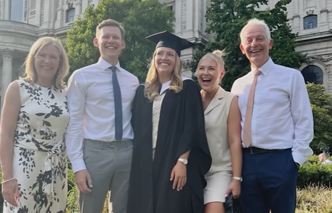 Becca sa stala lekárkou, aby mohla pomáhať ľuďom s rakovinou.