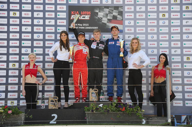 Kia Lotos Race 2015: Śmigiel liderem, Turek zaskoczył