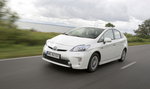 Ekologiczna Toyota do miasta zaskakuje zawieszeniem