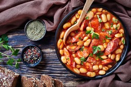 fasolka po bretońsku z prl. przepis, który w tamtych czasach zawsze si