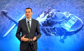 Morawiecki: Wybór śmigłowców ma służyć polskiej armii i przemysłowi