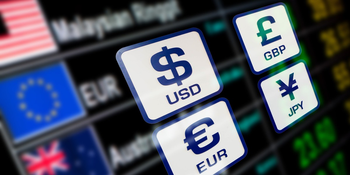 Kurs walut. Po ile stoi euro, a po ile frank, funt i dolar?