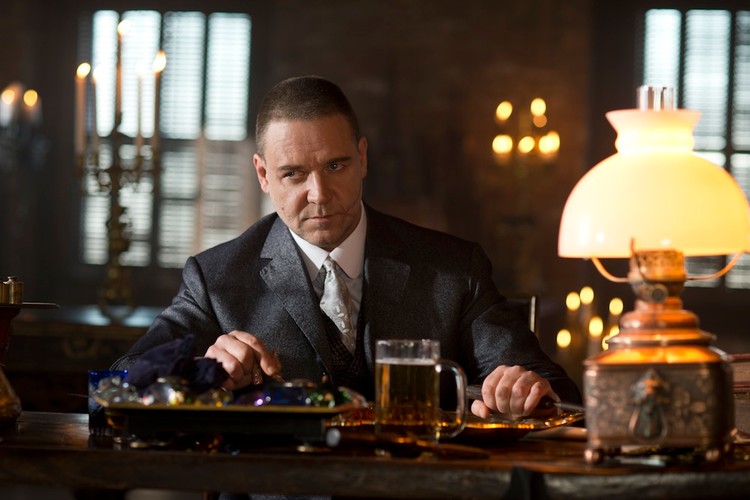 Russell Crowe w filmie 'Zimowa opowieść'