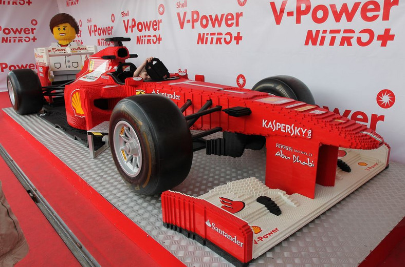 Shell V-Power Nitro+ Show