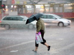 Uwaga na silny wiatr i potężne burze