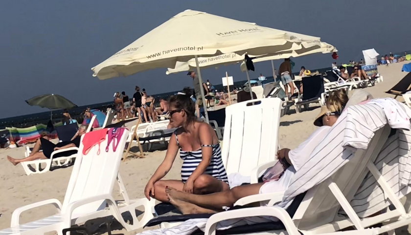 Olga Frycz na plaży