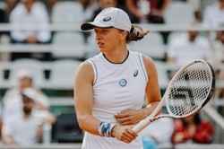 Ranking WTA. Świątek zdecydowaną liderką, Linette i Fręch wyżej