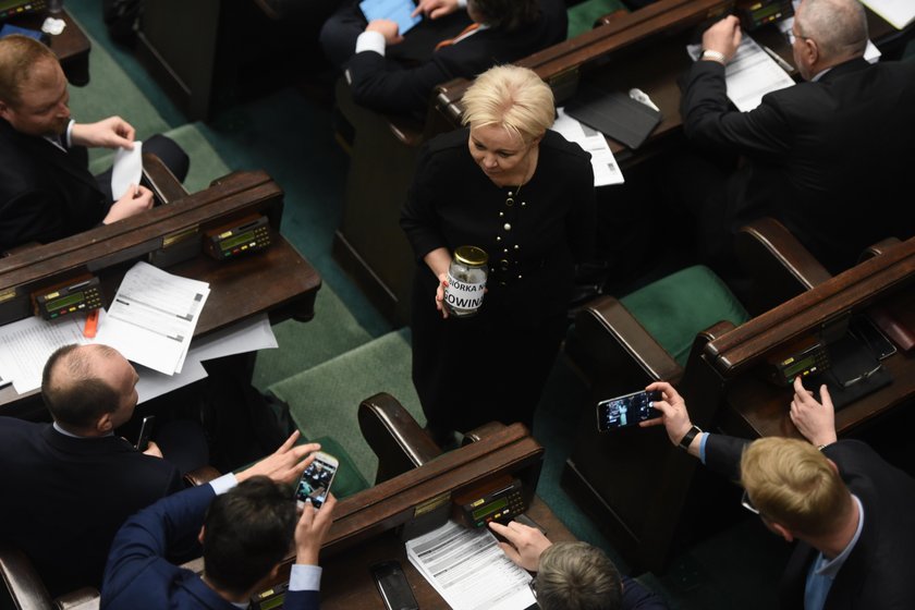 Gowin palnął głupotę, internet oszalał. Nawet w Sejmie nie wytrzymali