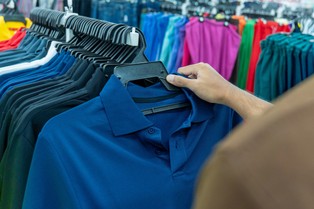 Inflacyjne tsunami uderza w ceny ubrań. Wskazali dwie przyczyny