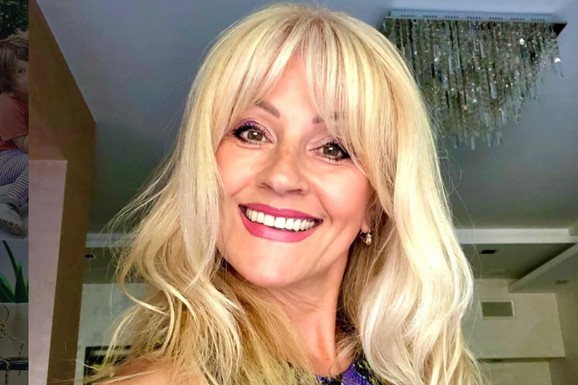 "GLEDAJUĆI SVOJE SINOVE I NJIHOVE PORODICE, ZNAM DA SAM USPELA" Slavica Rokvić ima šestoro unučadi, sad im se javno obratila - Nikad emotivnija