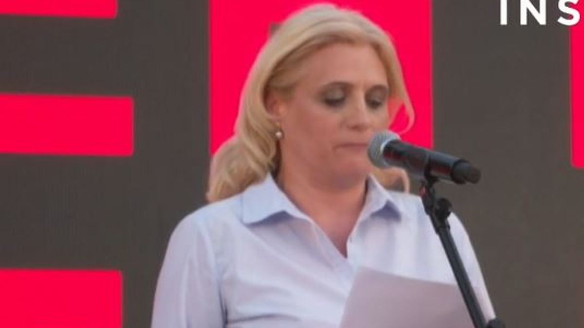 jelena Pavlović je govorila na skupu studenata u blokadi u Kraljevu