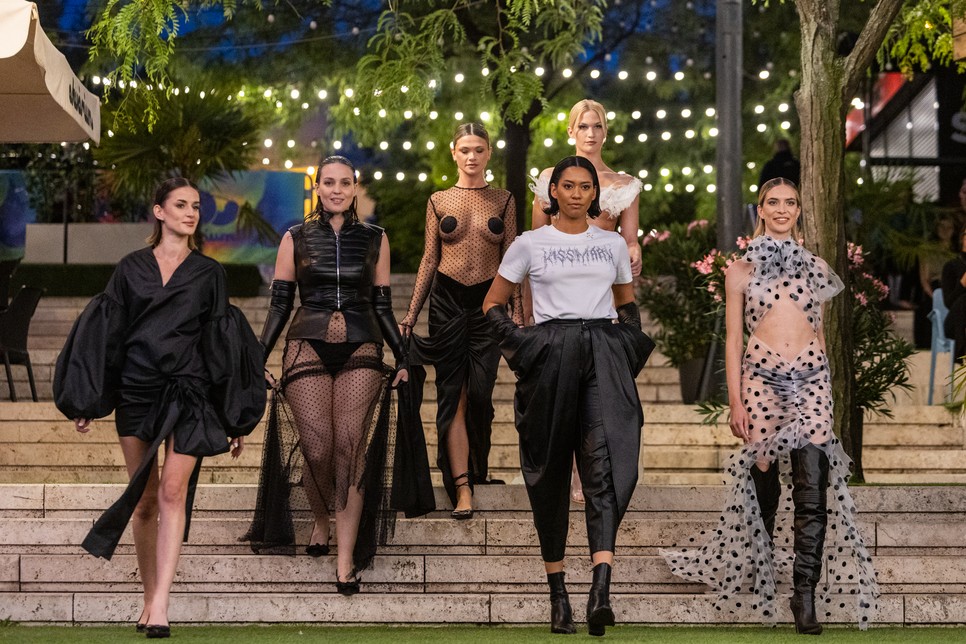 Divatbemutató a Fashion Awards Hungary 2024 gálán