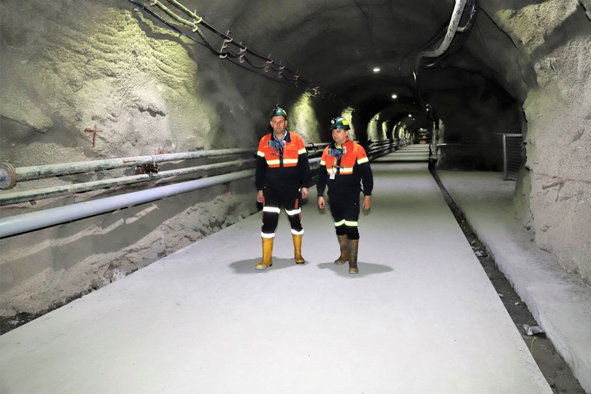 Rudarski inženjeri u rudniku Čukaru Peki