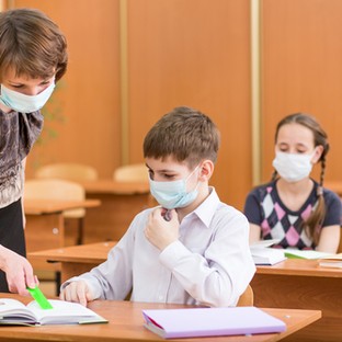 Ingyenes influenza elleni oltás járhat a pedagógusoknak