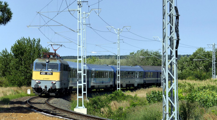 Május közepétől helyjegyes lett a balatoni InterCity vonat, így nem használható országbérlettel/ Fotó: MTVA/ Jászai Csaba
