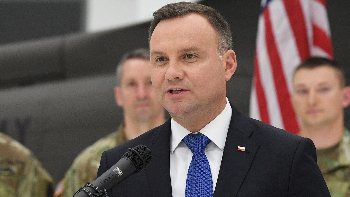 Ograniczenie prawa weta w Radzie Bezpieczeństwa ONZ wydaje się bardzo potrzebne - powiedział prezydent Andrzej Duda w wywiadzie dla TV Trwam. W kontekście polityki międzynarodowej ocenił, że Polska jest atakowana, gdyż rośnie jej siła i zwiększają się jej wpływy. - Słabych się nie atakuje - zaznaczył.