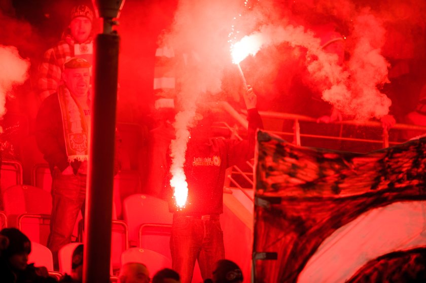 Wojewoda zamknął stadion Zagłębia Lubin