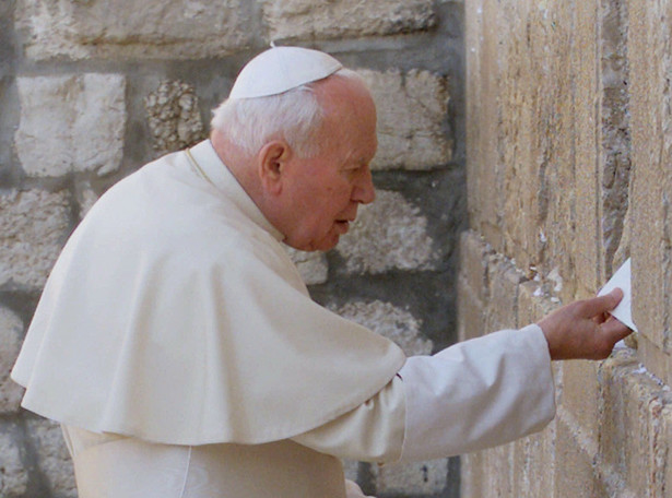 Mija 25 lat od wizyty Jana Pawła II w synagodze w Rzymie