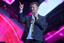 Disco polo na salonach. Zenek, Boys, Milano, Top Girls z diamentowymi, platynowymi i złotymi płytami i singlami od ZPAV