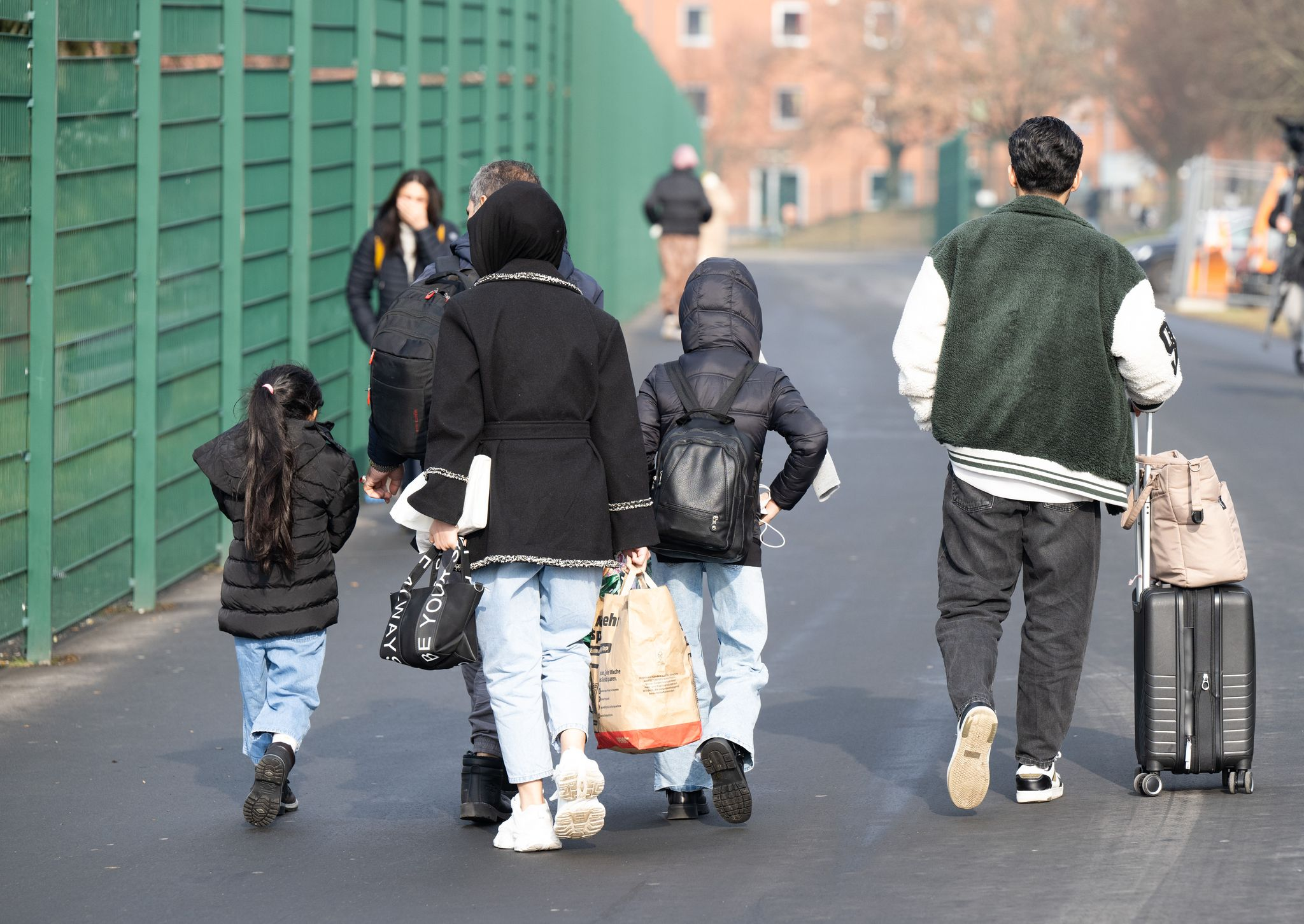 Migranten verdienen 43% weniger - OECD deckt Beschäftigungslücke auf