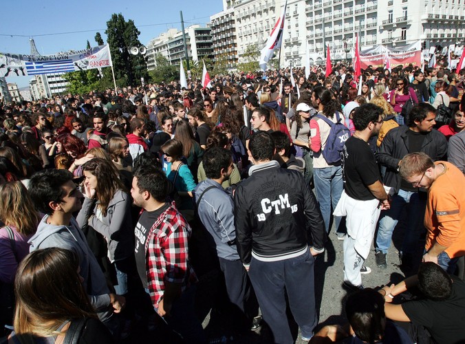 Tysiące demonstrantów w centrum Aten