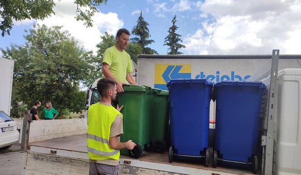 Čipovane kante za smeće