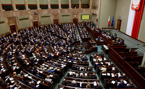 Sejm ustanowił nowe święto. 14 kwietnia to rocznica Chrztu Polski, ale też powstania ONR-u