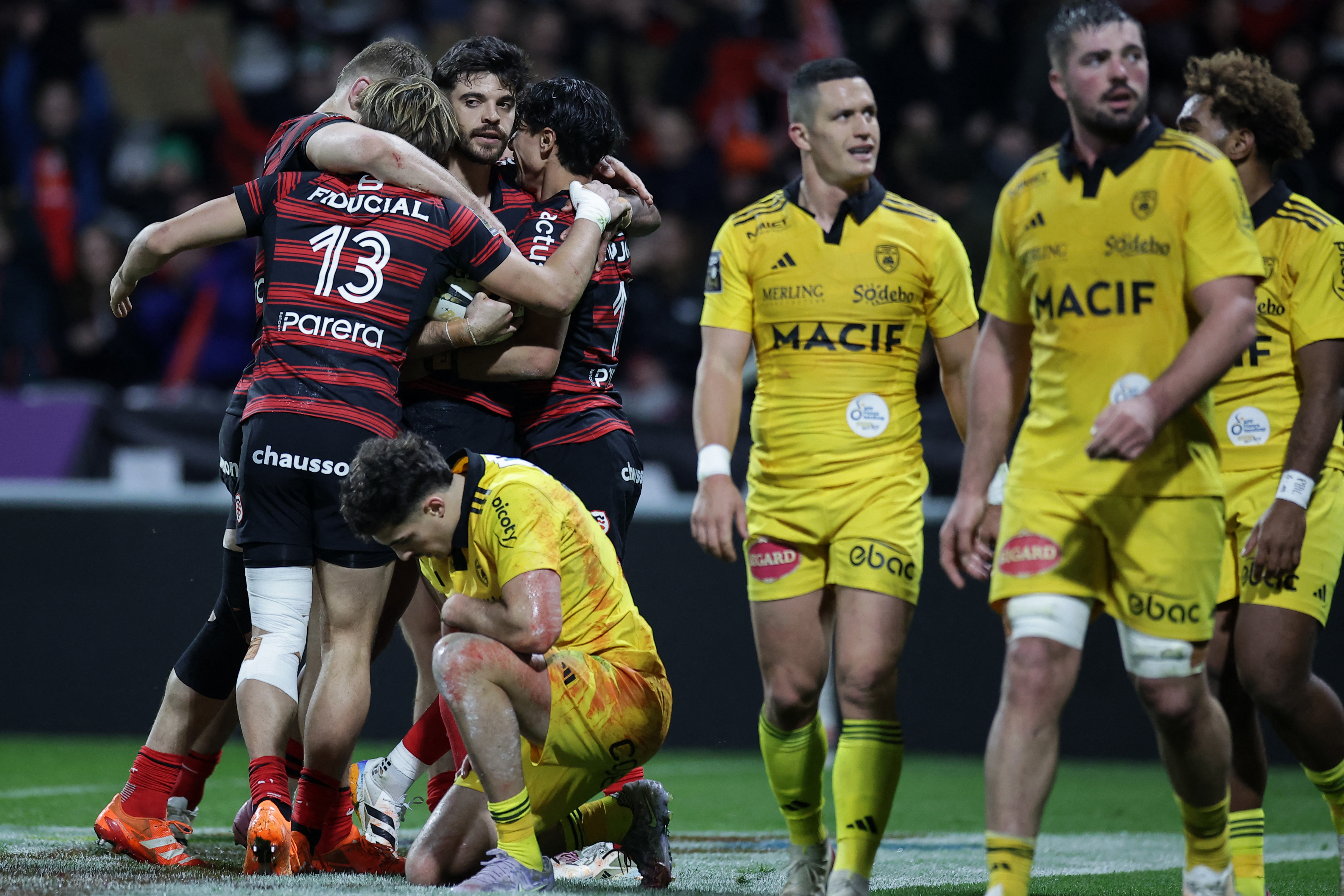 Top 14 : La Rochelle et Clermont dos au mur à la reprise