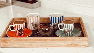 Why your mugs, cups turn brown and how to remove the stains/Pexels