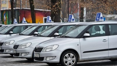 egzamin na prawo jazdy samochód nauka jazdy