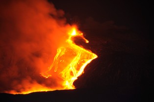 Przebudził się wulkan Etna. Odnotowano ponad 130 wstrząsów sejsmicznych