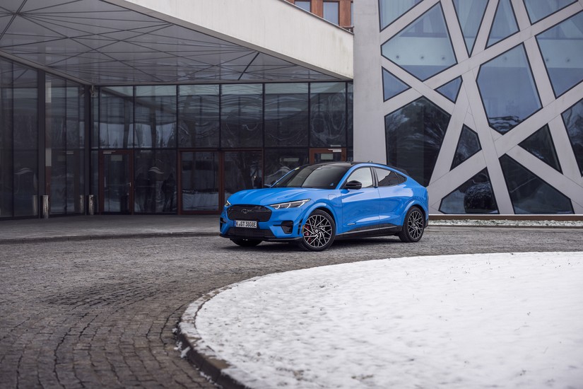 Ford Mustang Mach-E - zdjęcie poglądowe