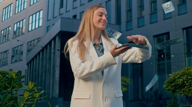 Ova 3 znaka uskoro će se kupati u parama: Stižu im novčani dobici o kojima su sanjali